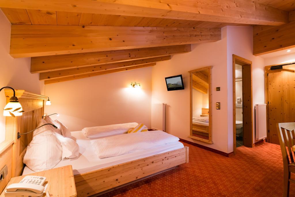 Hotel Schneeberg Family Spa Resort Ridanna Camera foto