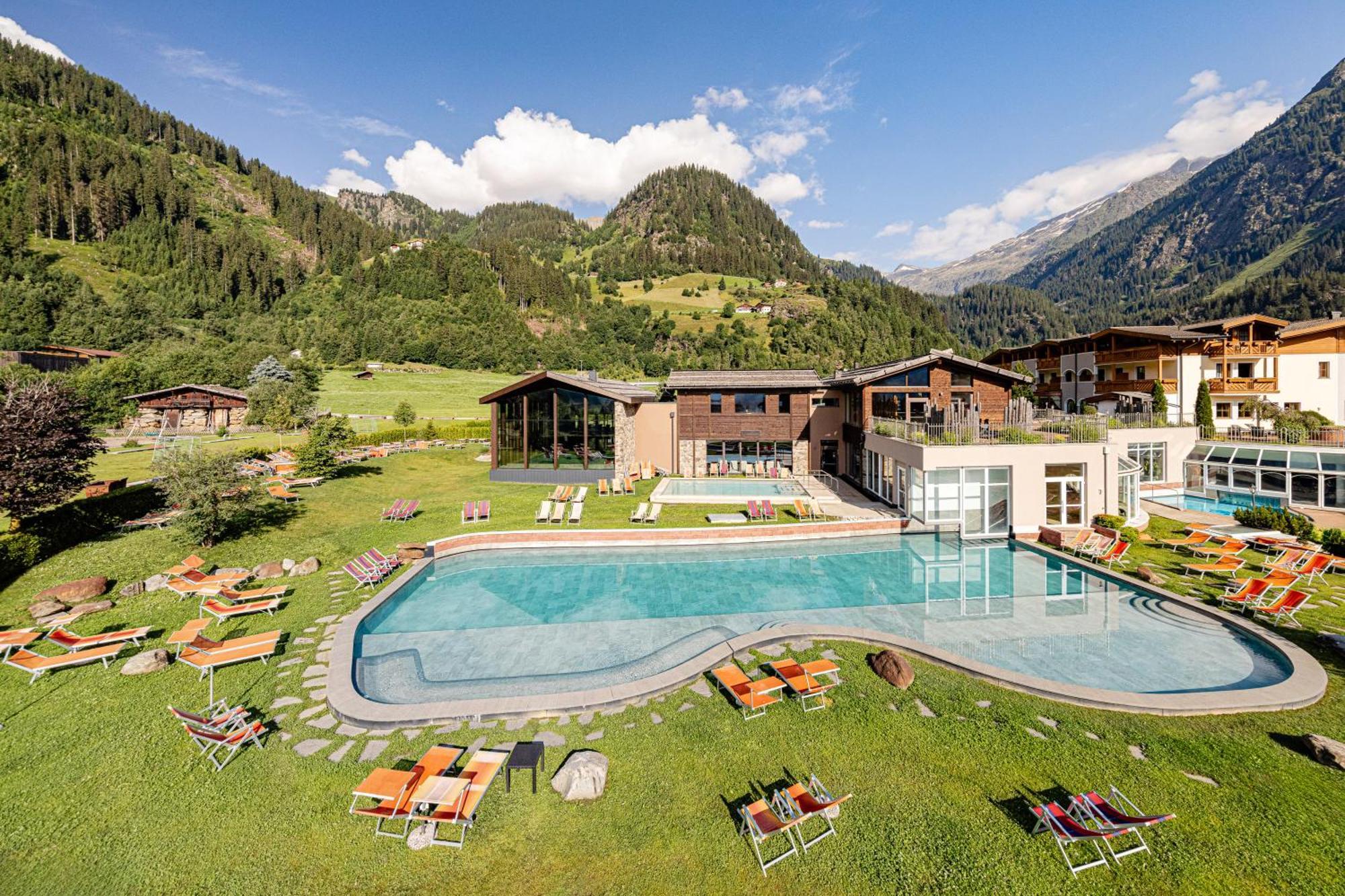 Hotel Schneeberg Family Spa Resort Ridanna Esterno foto
