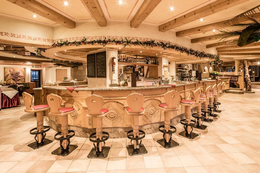 Hotel Schneeberg Family Spa Resort Ridanna Esterno foto