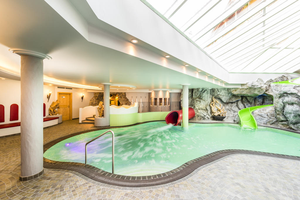 Hotel Schneeberg Family Spa Resort Ridanna Esterno foto